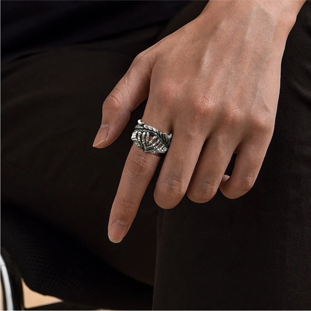 Men - Ring - Picture 4 of 11
